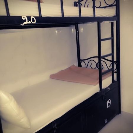 Star Dormitory Мумбаї Екстер'єр фото