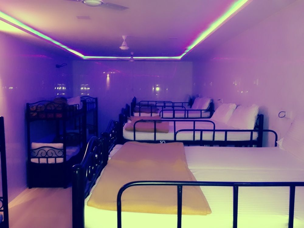 Star Dormitory Мумбаї Екстер'єр фото