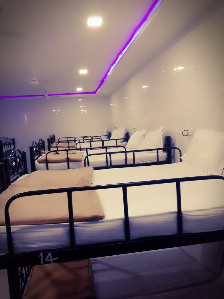 Star Dormitory Мумбаї Екстер'єр фото