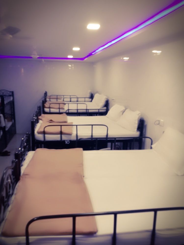 Star Dormitory Мумбаї Екстер'єр фото