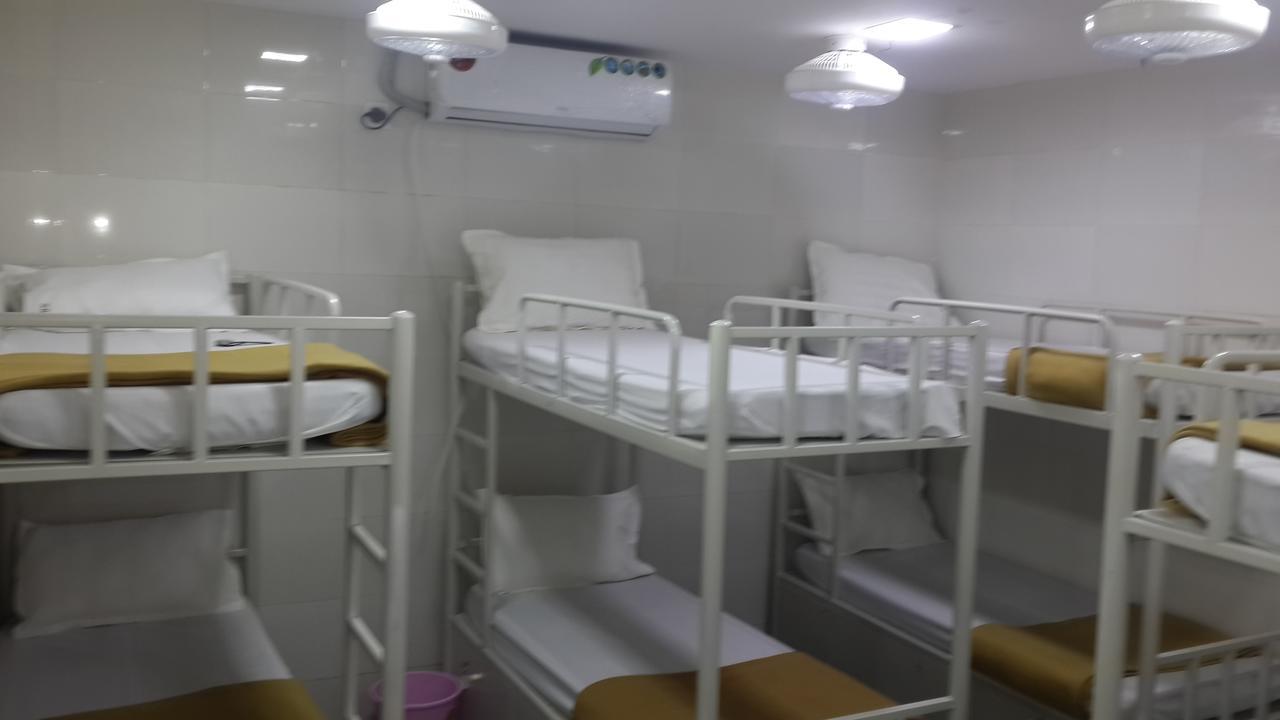 Star Dormitory Мумбаї Екстер'єр фото