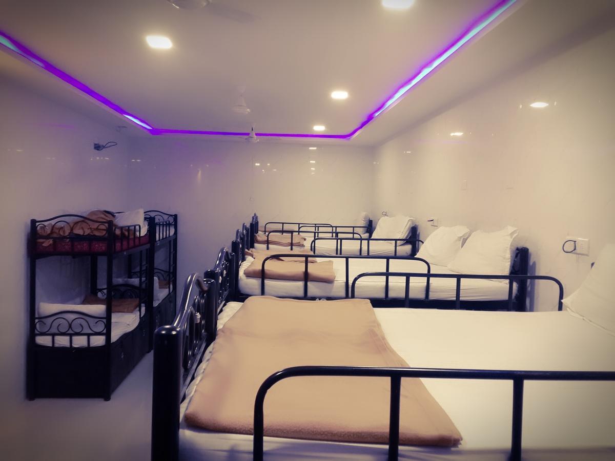 Star Dormitory Мумбаї Екстер'єр фото